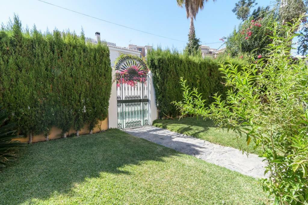 Habitaciones En Casa Centrica Con Piscina Almuñécar Exteriör bild