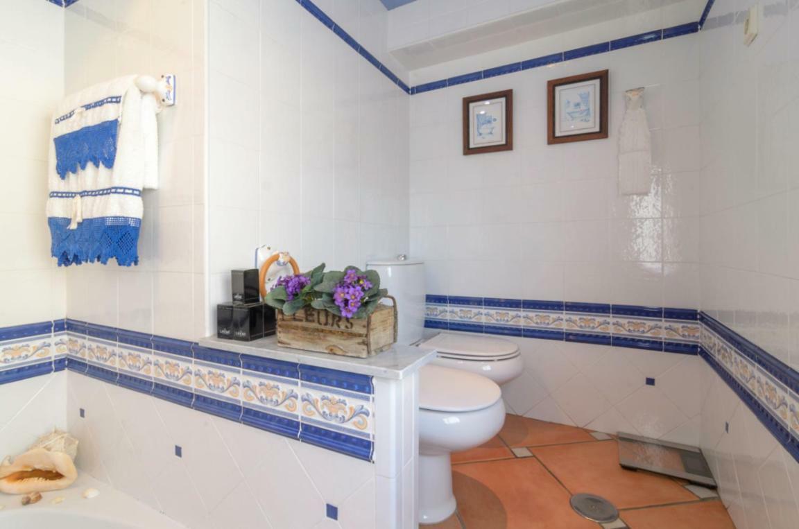 Habitaciones En Casa Centrica Con Piscina Almuñécar Exteriör bild